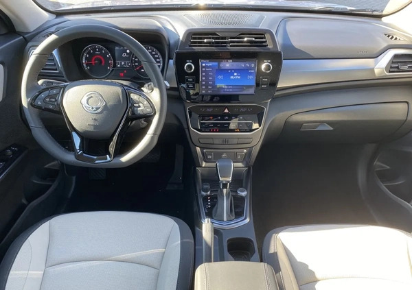 SsangYong Tivoli cena 115600 przebieg: 10, rok produkcji 2023 z Józefów małe 92